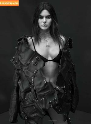 Kendall Jenner фото #1566