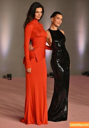 Kendall Jenner фото #1596