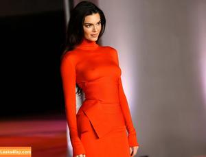 Kendall Jenner фото #1600