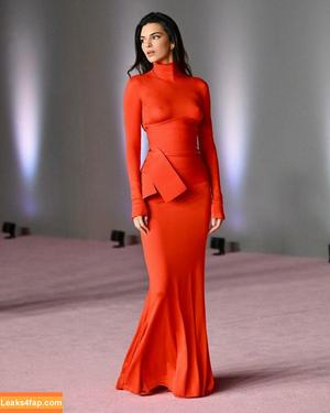 Kendall Jenner фото #1604