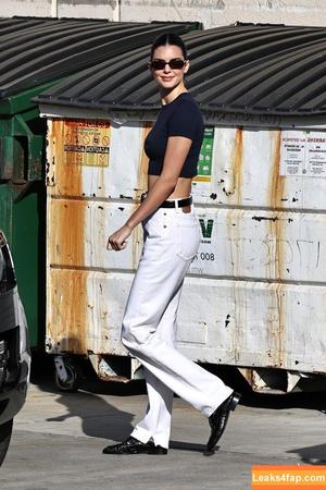 Kendall Jenner фото #1634