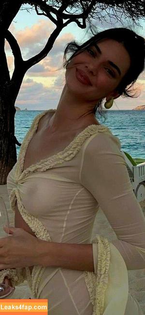 Kendall Jenner фото #1651