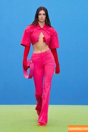 Kendall Jenner фото #1743