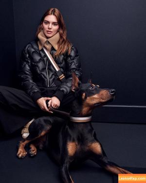 Kendall Jenner фото #1782