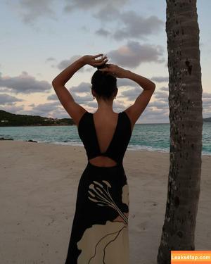 Kendall Jenner фото #1840