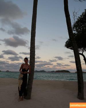 Kendall Jenner фото #1841