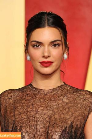 Kendall Jenner фото #1871