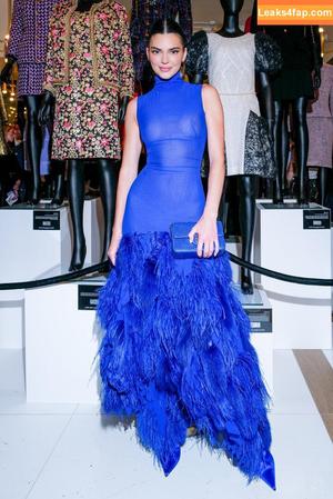 Kendall Jenner фото #1918