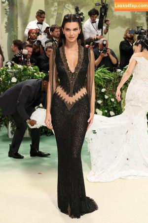 Kendall Jenner фото #1940