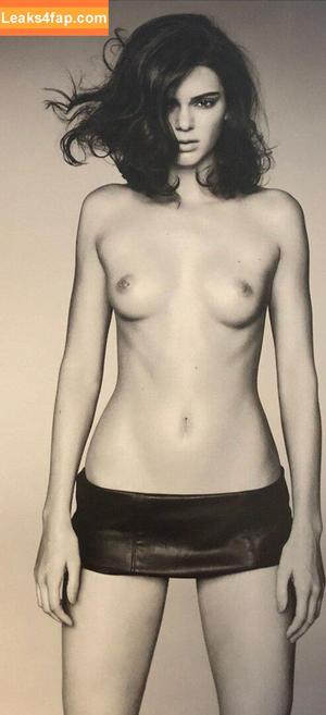 Kendall Jenner фото #1994