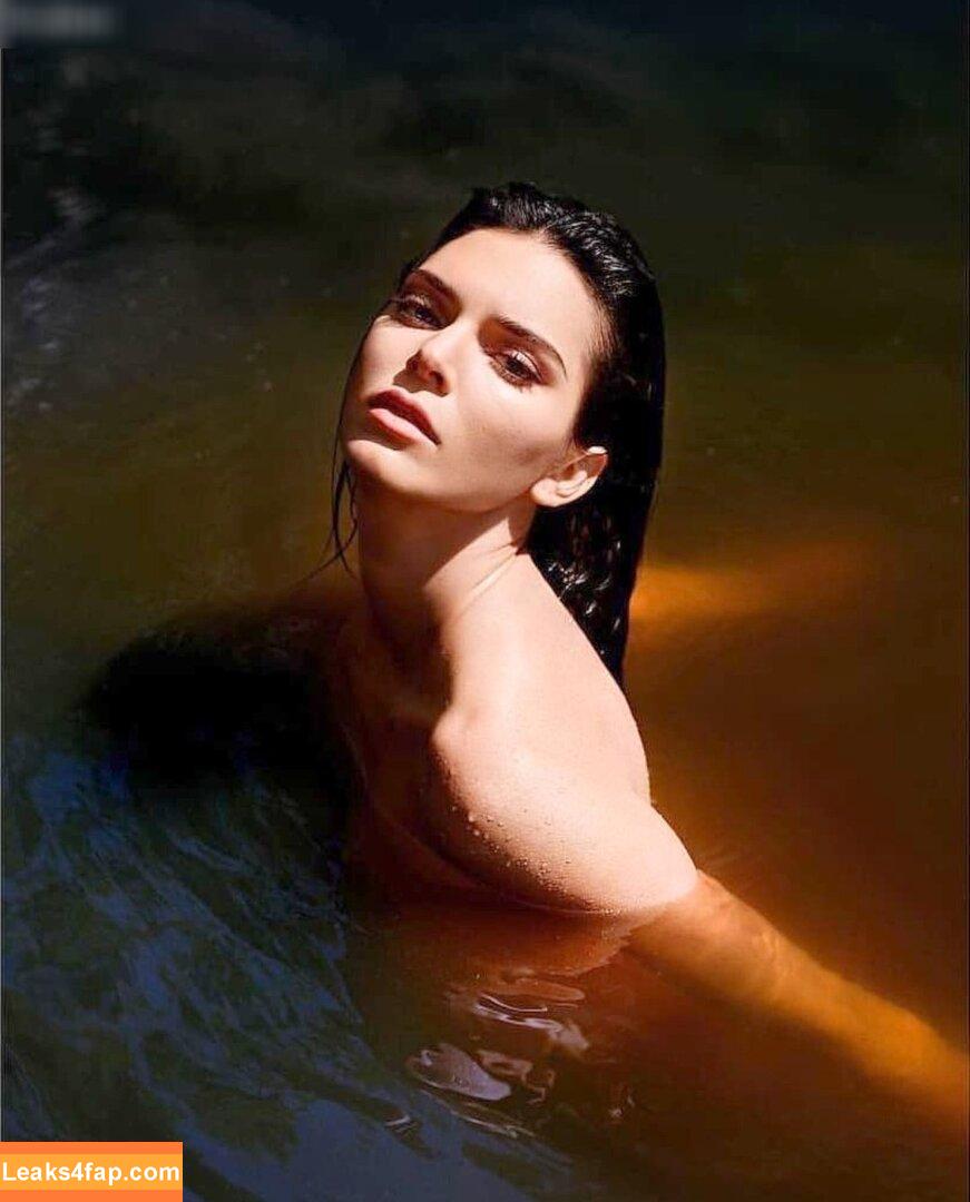 Kendall Jenner / KendallJenner слитое фото фото #2008