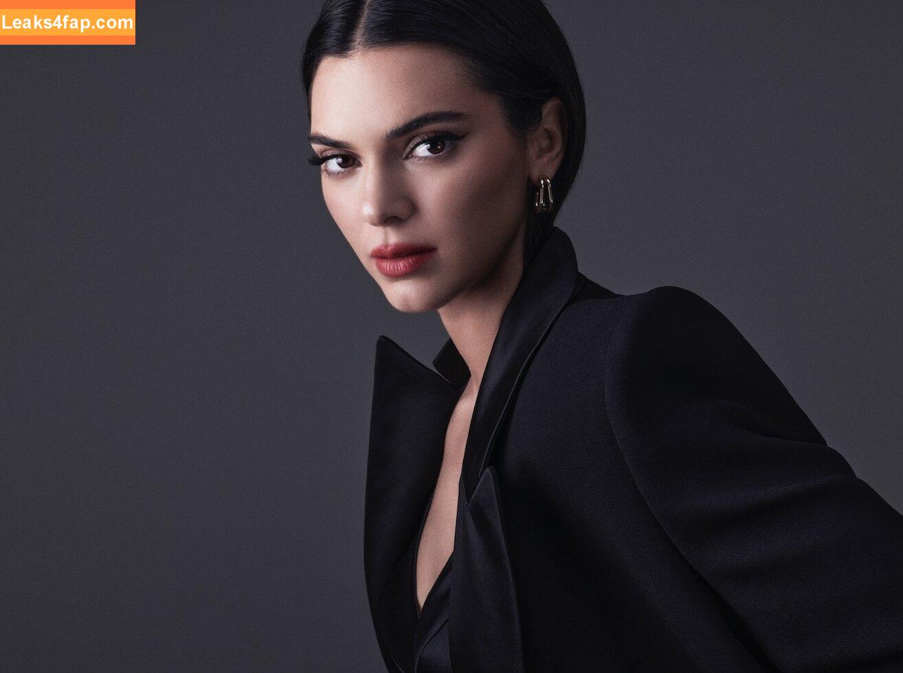 Kendall Jenner / KendallJenner слитое фото фото #2084