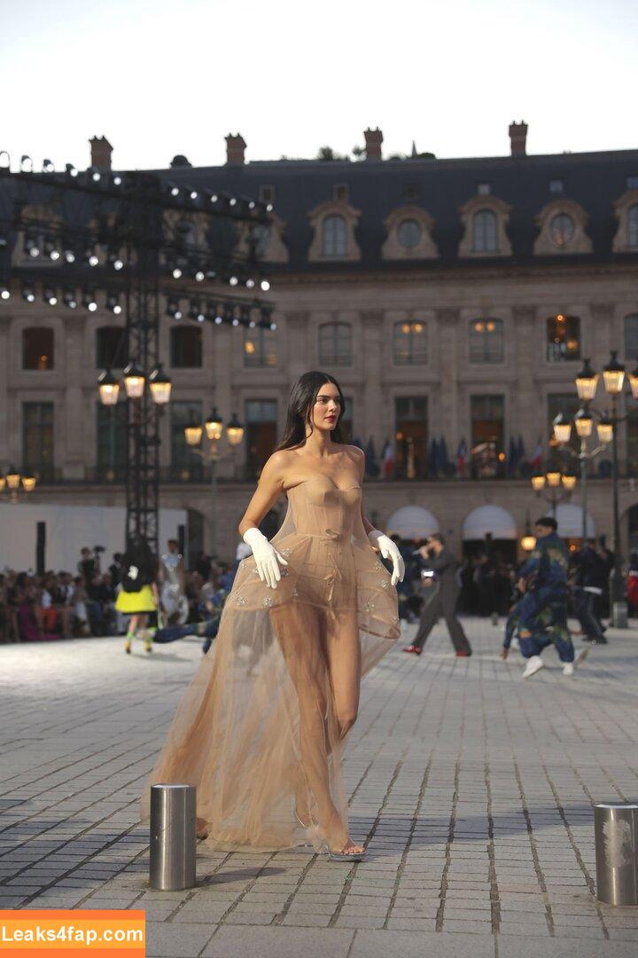 Kendall Jenner / KendallJenner слитое фото фото #2362