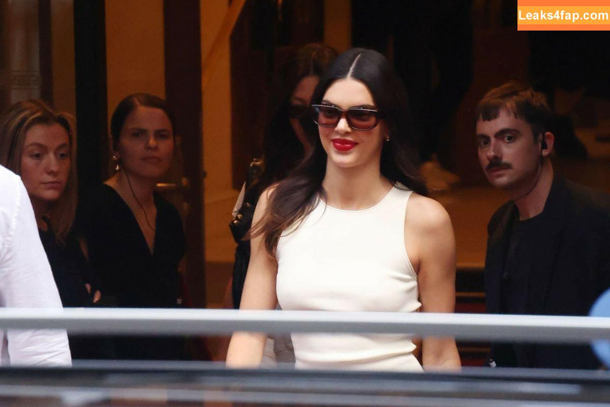 Kendall Jenner / KendallJenner слитое фото фото #2440