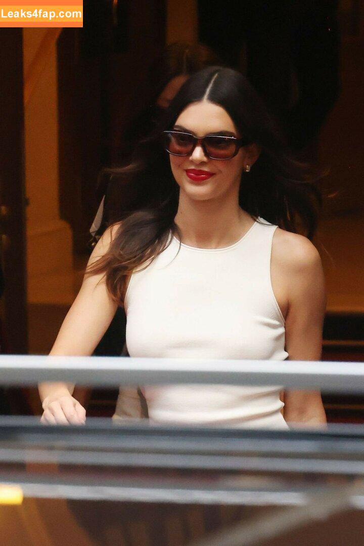 Kendall Jenner / KendallJenner слитое фото фото #2441