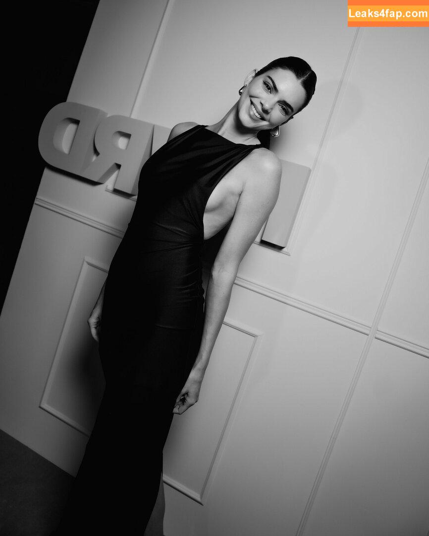 Kendall Jenner / KendallJenner слитое фото фото #2497