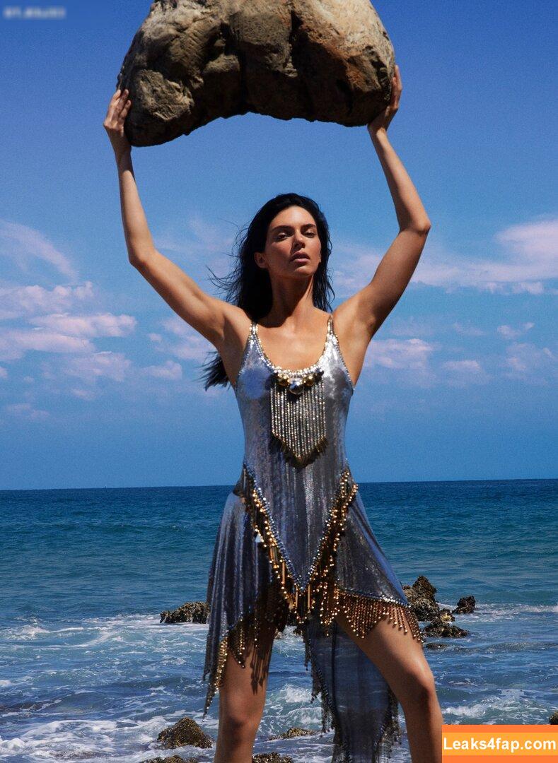 Kendall Jenner / KendallJenner слитое фото фото #2517