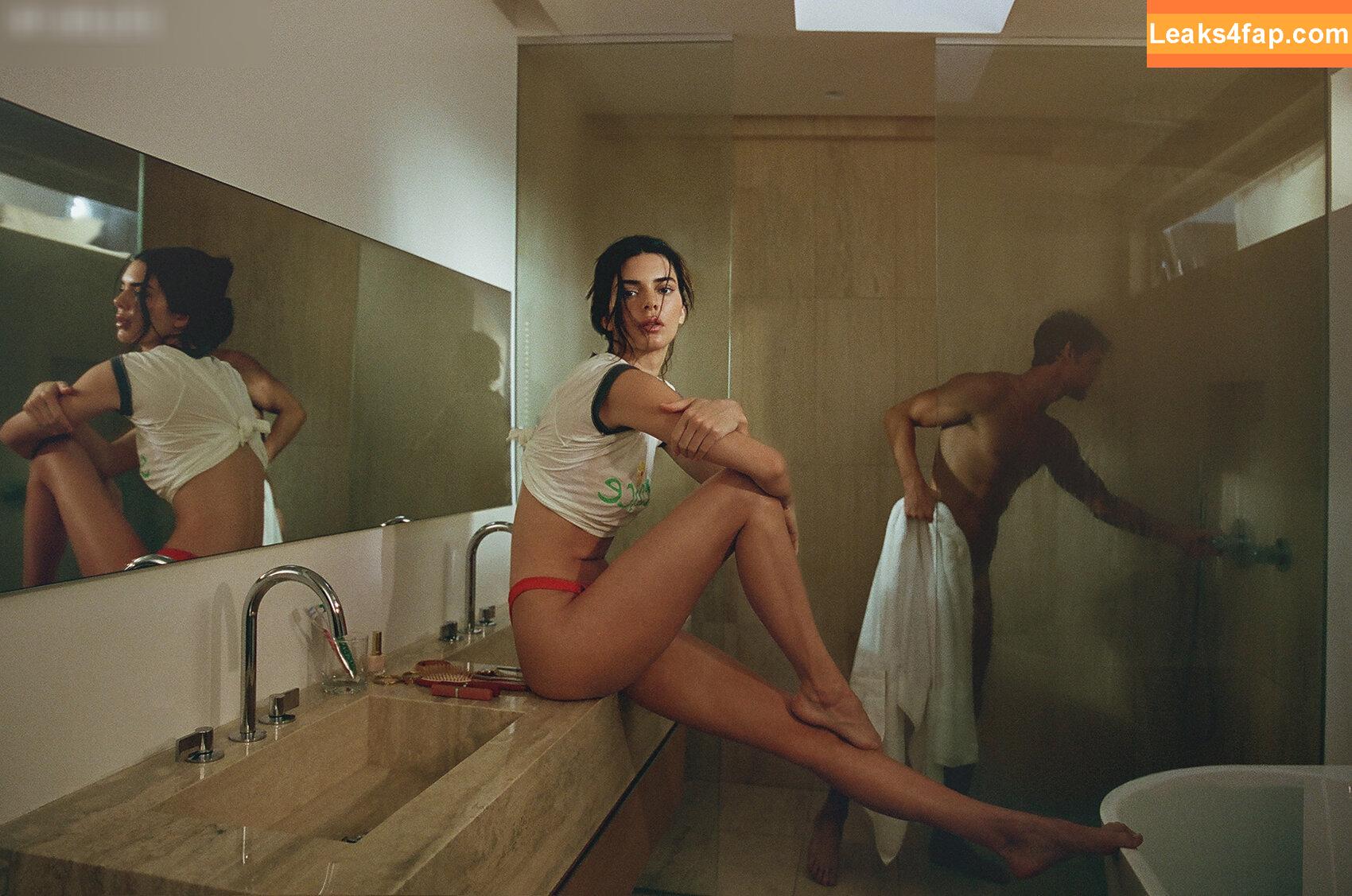 Kendall Jenner / KendallJenner слитое фото фото #2539