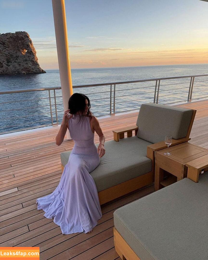 Kendall Jenner / KendallJenner слитое фото фото #2565