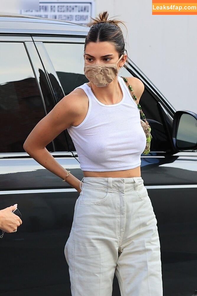 Kendall Jenner / KendallJenner слитое фото фото #2638