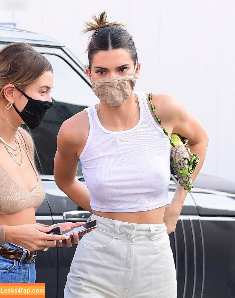 Kendall Jenner / KendallJenner слитое фото фото #2643