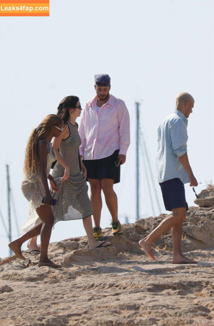 Kendall Jenner / KendallJenner слитое фото фото #2685