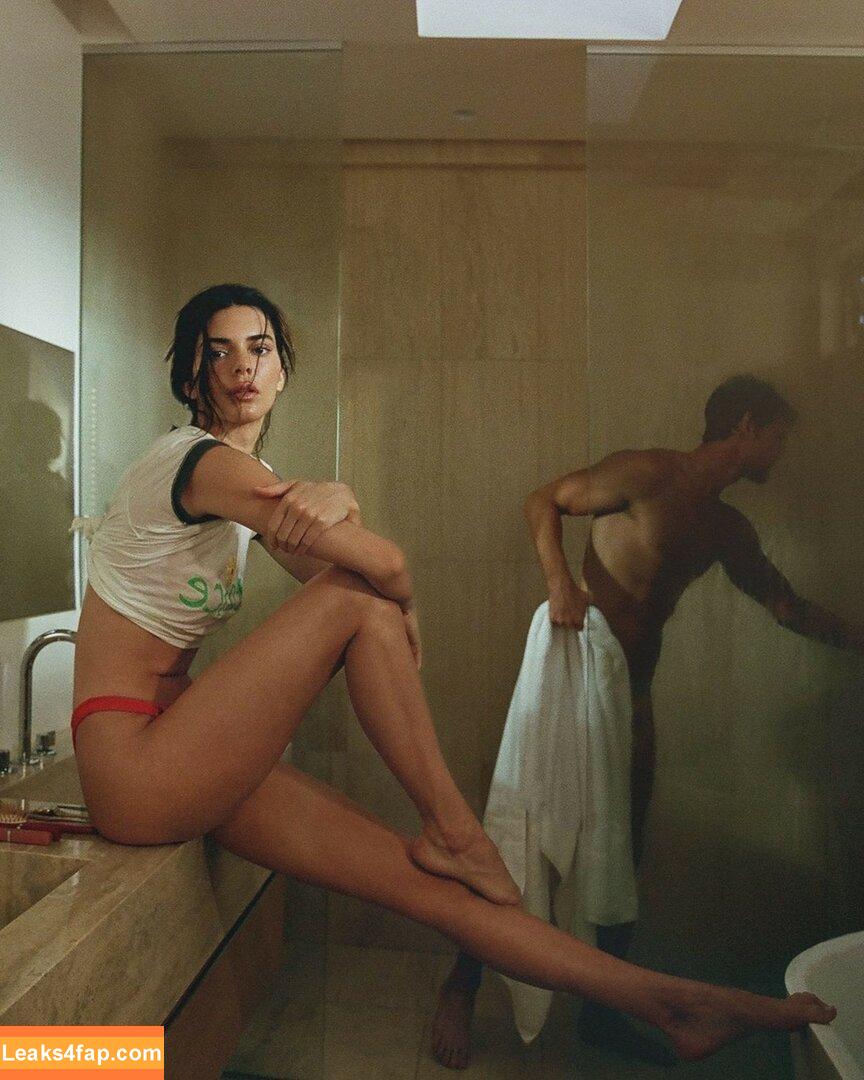 Kendall Jenner / KendallJenner слитое фото фото #2741