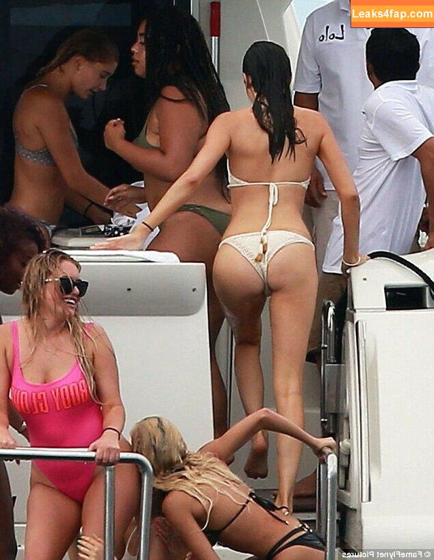 Kendall Jenner / KendallJenner слитое фото фото #2755