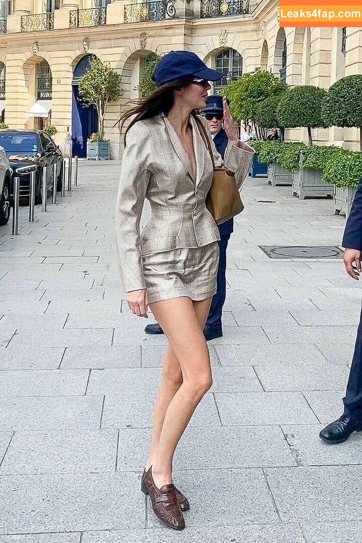 Kendall Jenner / KendallJenner слитое фото фото #2839