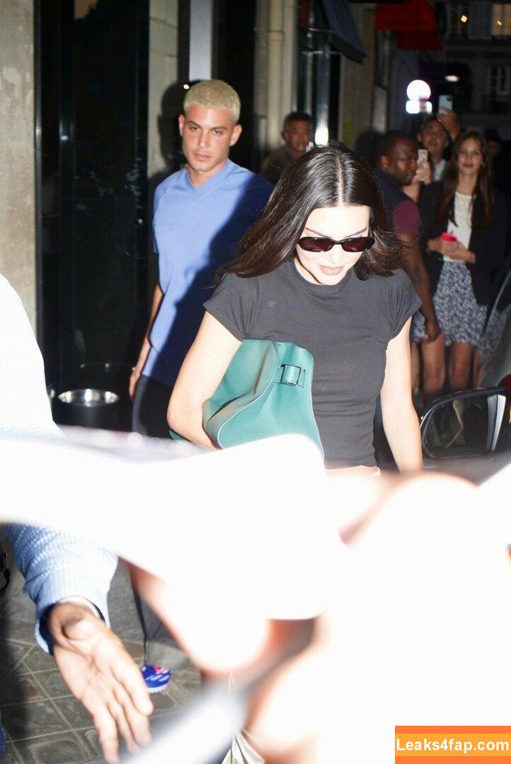 Kendall Jenner / KendallJenner слитое фото фото #2858