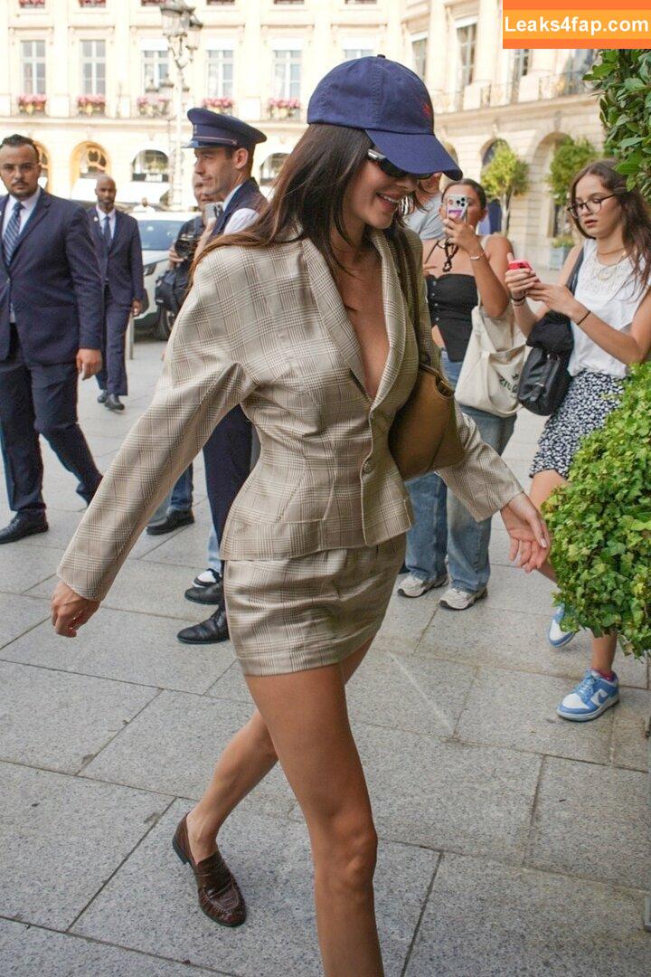 Kendall Jenner / KendallJenner слитое фото фото #2879