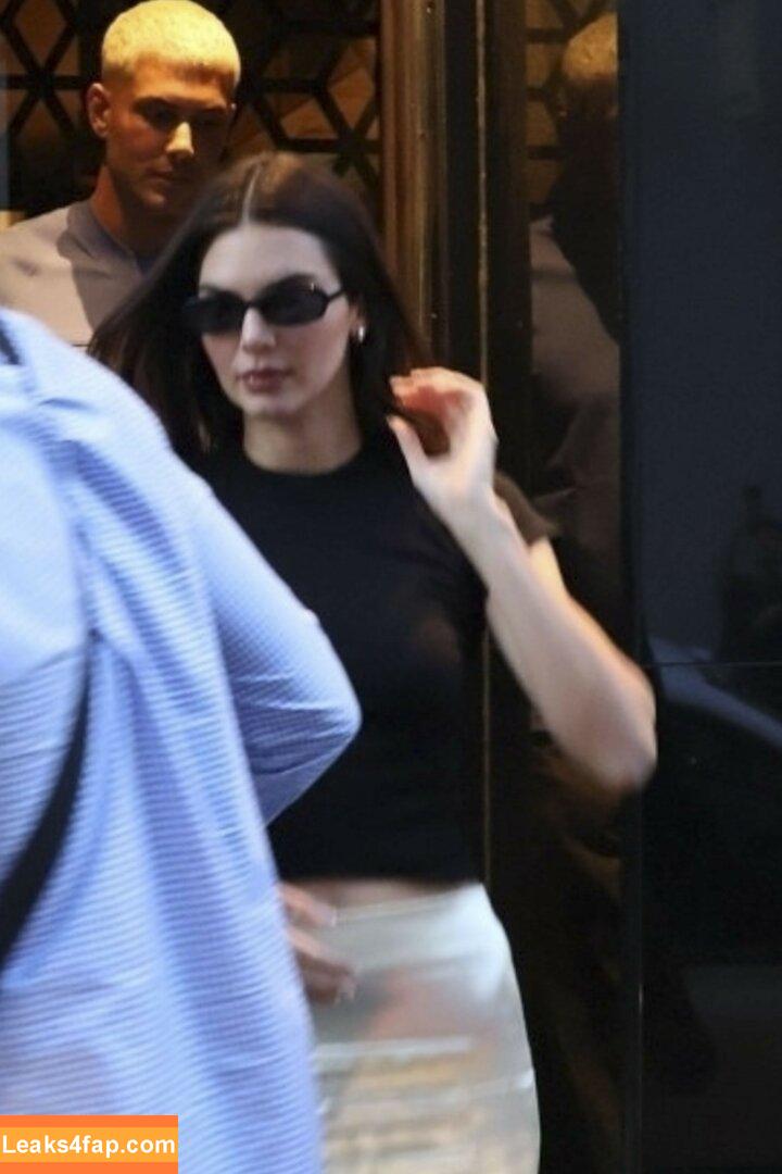 Kendall Jenner / KendallJenner слитое фото фото #2886