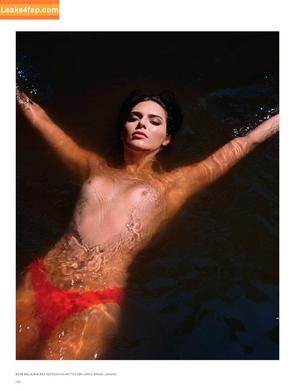 Kendall Jenner фото #2011