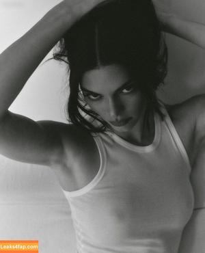 Kendall Jenner фото #2017