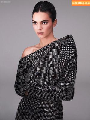Kendall Jenner фото #2082