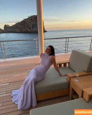 Kendall Jenner фото #2186