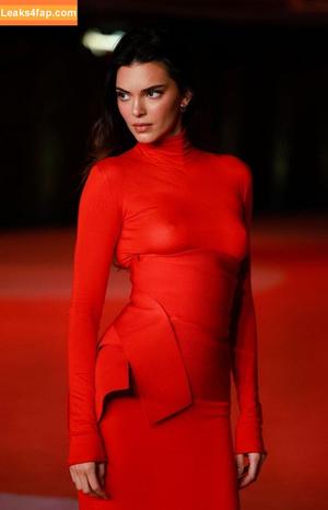 Kendall Jenner фото #2222