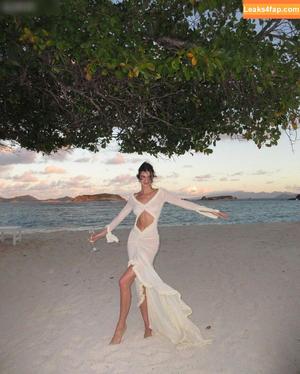 Kendall Jenner фото #2238