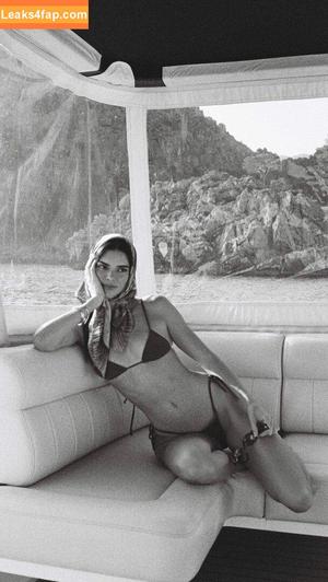Kendall Jenner фото #2267