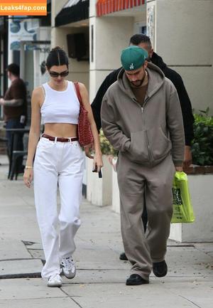 Kendall Jenner фото #2318