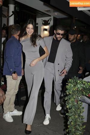 Kendall Jenner фото #2396