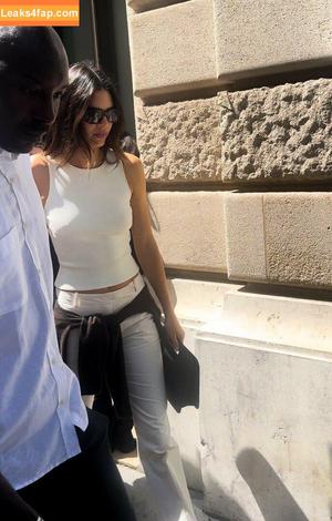 Kendall Jenner фото #2401