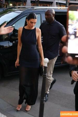 Kendall Jenner фото #2420