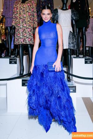 Kendall Jenner фото #2444