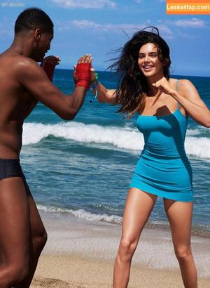 Kendall Jenner фото #2509