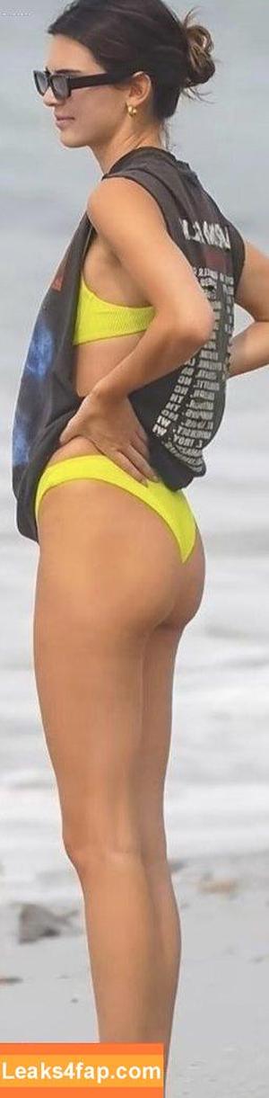 Kendall Jenner фото #2534