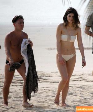 Kendall Jenner фото #2572