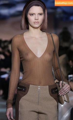 Kendall Jenner фото #2615