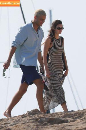 Kendall Jenner фото #2690