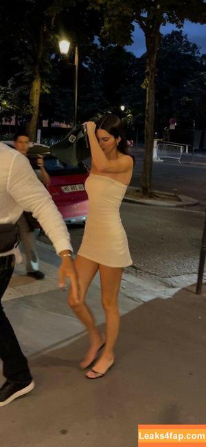 Kendall Jenner фото #2820
